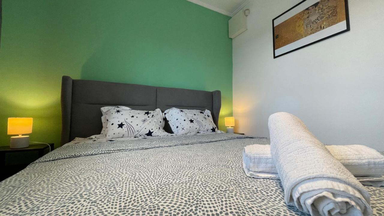 Terrace Balcony Downtown Delight Old Town Oasis City Center Universitate Square Old Town Bucureşti Ngoại thất bức ảnh